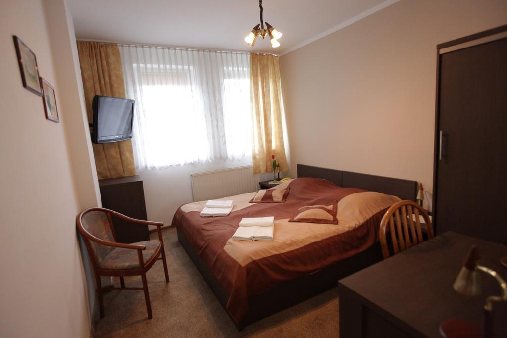 Hotel Restauracja Kaukaska Jadwiga Choroszy ولسيزتيون الغرفة الصورة